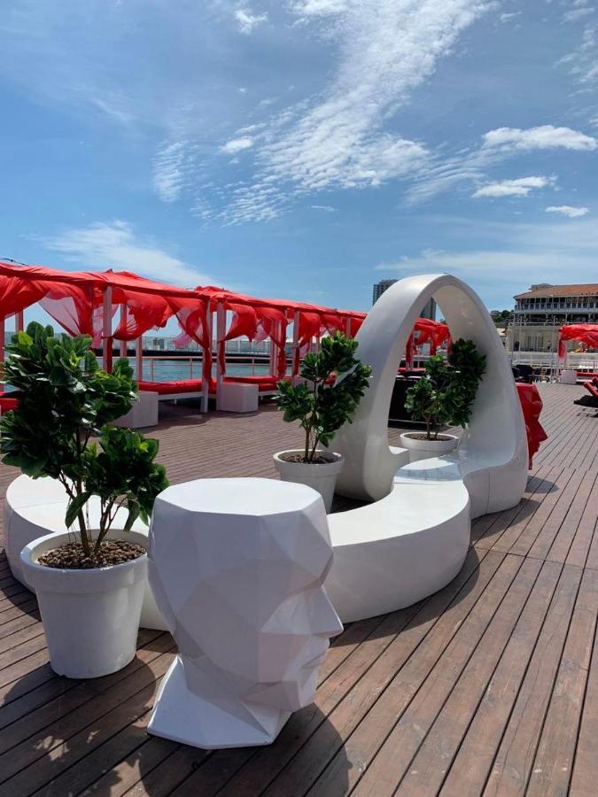 Beach Club Odessa Hotel Night Club Exteriér fotografie
